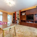 Id 4576 - Private Apartment