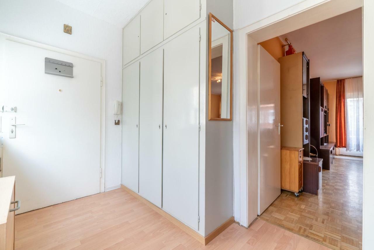 Id 4576 - Private Apartment